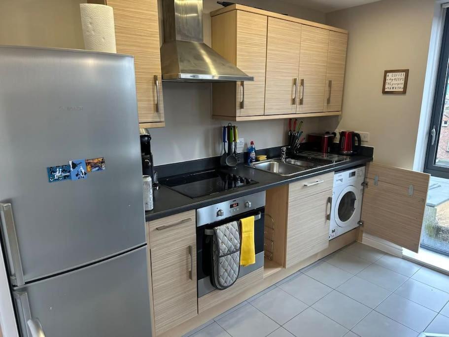 Cute Apartment Next To Colindale Station Edgware Exteriör bild
