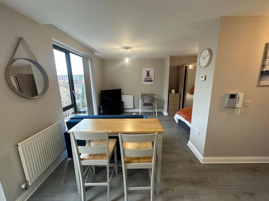 Cute Apartment Next To Colindale Station Edgware Exteriör bild